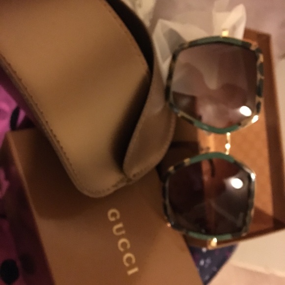 Sunglasses - Picture 5 of 5